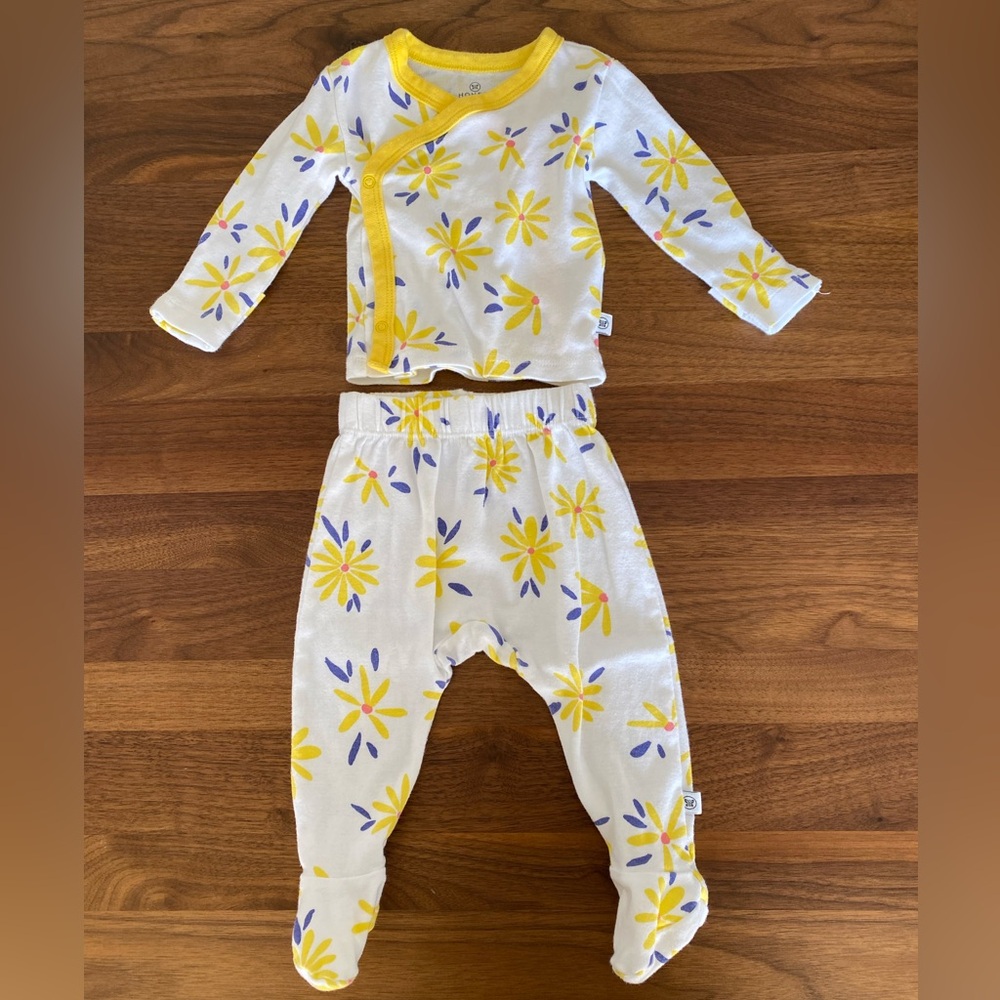 Honest Company 2 piece set